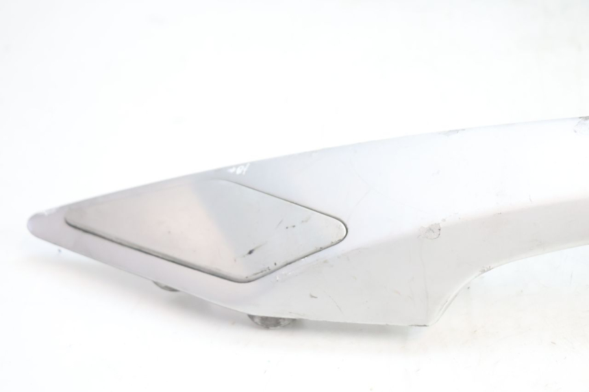 photo de MALETA PEUGEOT SATELIS 125 (2006 - 2009) - Zoom estado de uso