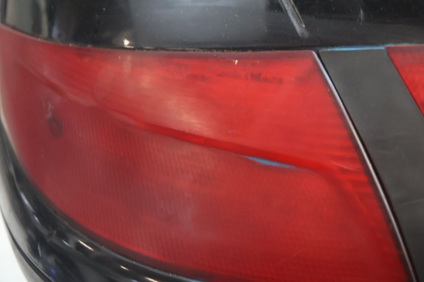 photo de MALETA PEUGEOT SATELIS 125 (2006 - 2009) - Estado de la superficie y material