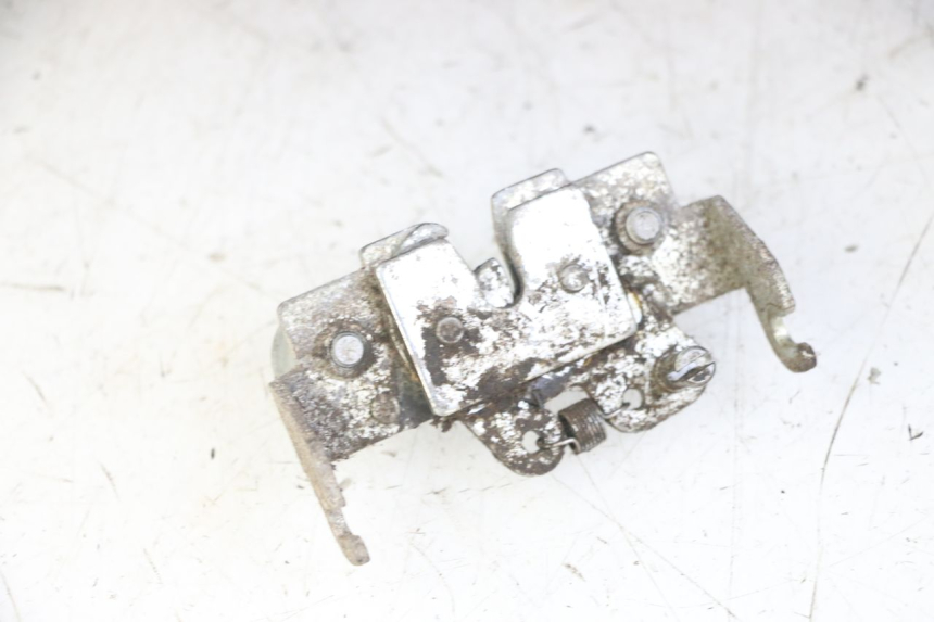 photo de MALETA APRILIA SCARABEO GT TOURING 125 (1999 - 2005) - Otra perspectiva