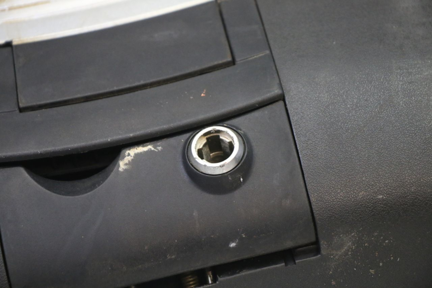 photo de MALETA PIAGGIO SUPER LX 125 (2000 - 2003) - Enfoque en la estructura