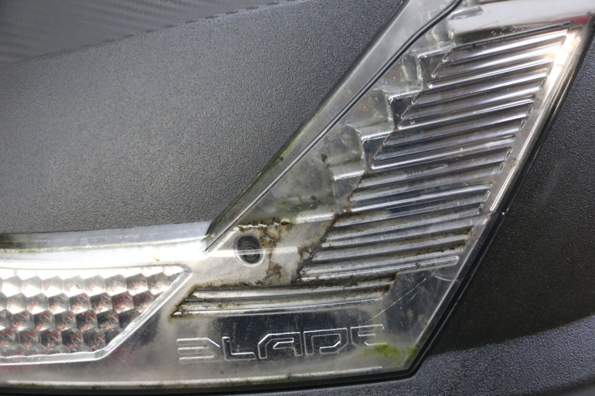 photo de MALETA PEUGEOT TWEET 4T 50 (2023 - 2025) - Enfoque en la estructura