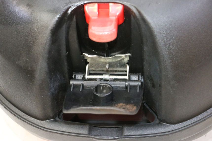 photo de MALETA PEUGEOT V-CLIC VCLIC 50 (2007 - 2013) - Primer plano técnico