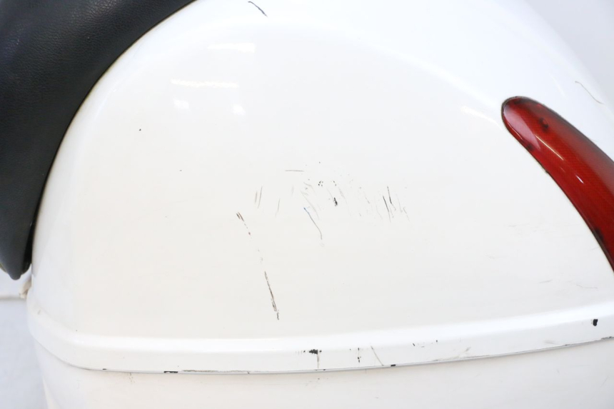 photo de MALETA PIAGGIO VESPA GTS SUPER IE 125 (2009 - 2016) - Foto de producto adicional