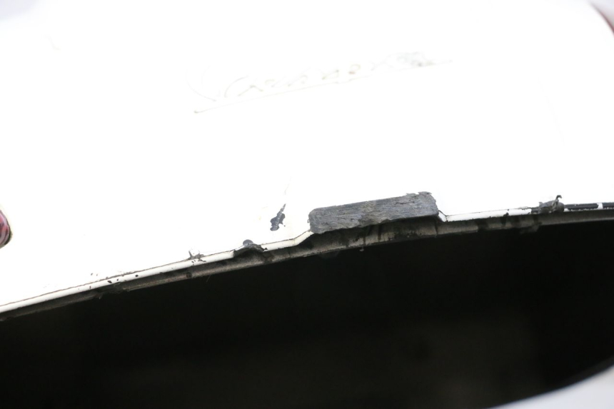 photo de MALETA PIAGGIO VESPA GTS SUPER IE 125 (2009 - 2016) - Primer plano técnico