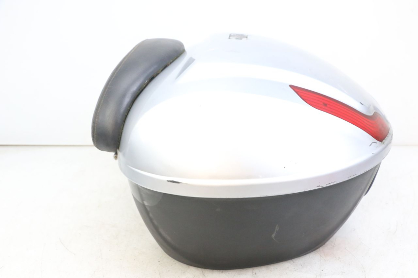 photo de Maleta superior PIAGGIO X8 125 (2004 - 2007) - Características distintivas