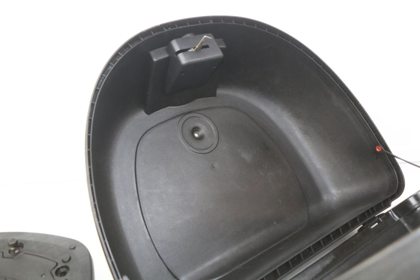 photo de TOP CASE YAMASAKI YM T 125 (2015 - 2020) - Otra vista del artículo