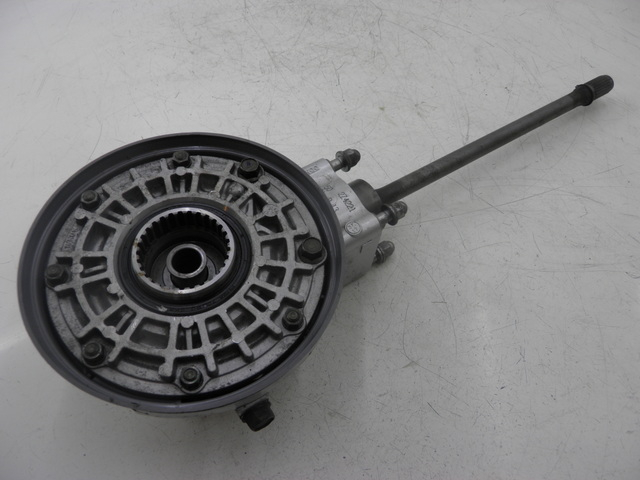 photo de RUEDA TRASERA ENGRANAJES YAMAHA FJR 1300 (2004 - 2005) - Detalles de los puntos de fijación