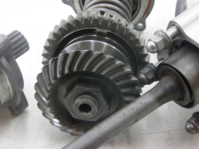 photo de RUEDA TRASERA ENGRANAJES YAMAHA FJR 1300 (2004 - 2005) - Estado de la superficie y material