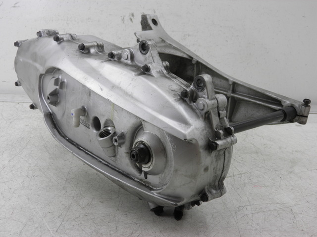 photo de RUEDA TRASERA ENGRANAJES YAMAHA XP T-MAX TMAX ABS 500 (2000 - 2003) - Zoom sobre los componentes