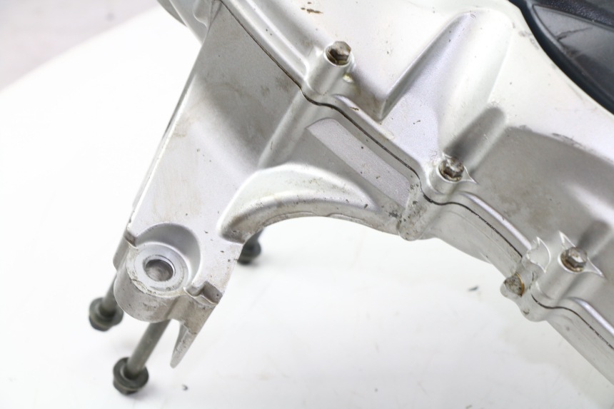 photo de RUEDA TRASERA ENGRANAJES YAMAHA XP T-MAX 500 (2000 - 2003) - Estado de la superficie y material