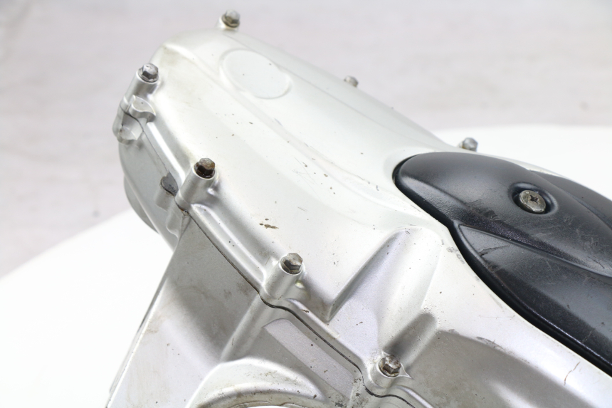 photo de RUEDA TRASERA ENGRANAJES YAMAHA XP T-MAX 500 (2000 - 2003) - Primer plano técnico