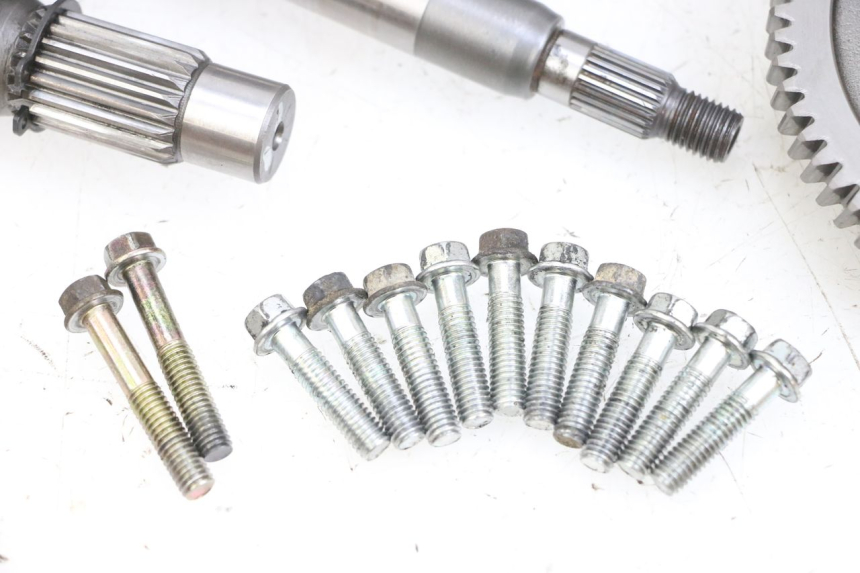 photo de TRANSMISIÓN DE LA RUEDA KYMCO AGILITY 16+ 4T 50 (2018 - 2023) - Otra perspectiva