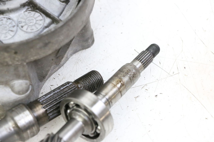 photo de TRANSMISIÓN DE LA RUEDA KYMCO AGILITY 4T 50 (2018 - 2022) - Estado de la superficie y material