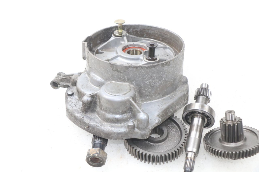 photo de RUEDA TRASERA ENGRANAJES KYMCO AGILITY FR 2T 50 (2012 - 2017) - Primer plano técnico