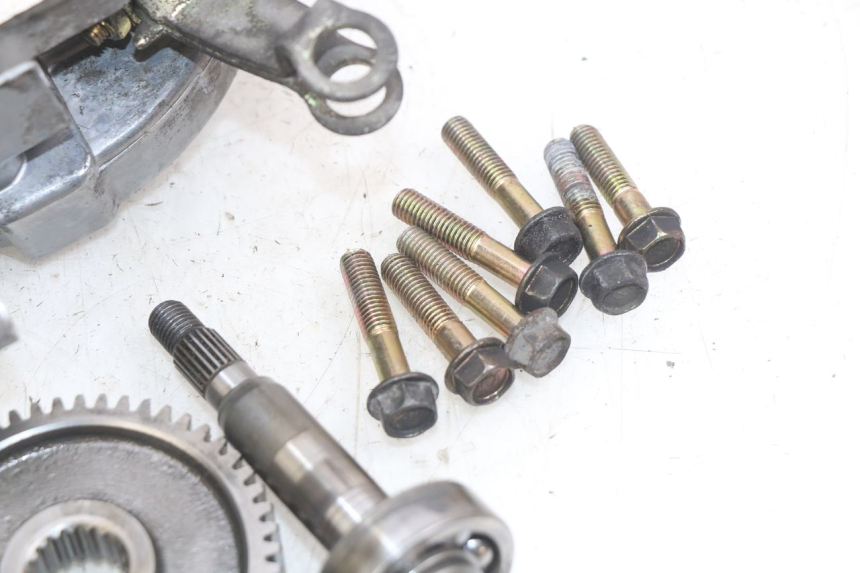 photo de TRANSMISIÓN DE LA RUEDA KYMCO AGILITY NAKED RENOUVO 2T 50 (2011 - 2018) - Zoom sobre los componentes