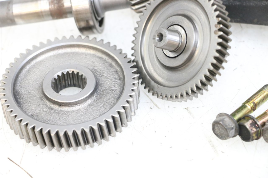 photo de RUEDA TRASERA ENGRANAJES KYMCO AGILITY PREMIUM 50 (2007 - 2010) - Detalles de los puntos de fijación