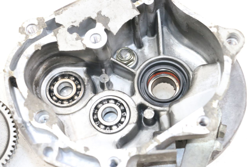 photo de RUEDA TRASERA ENGRANAJES KYMCO AGILITY RS 4T 50 (2009 - 2013) - Características distintivas