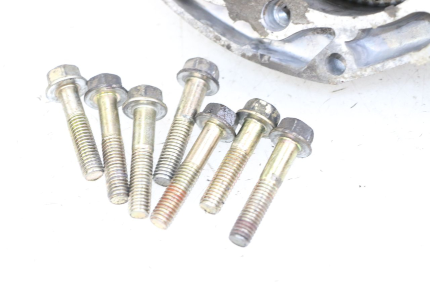 photo de RUEDA TRASERA ENGRANAJES KYMCO AGILITY RS 4T 50 (2009 - 2013) - Primer plano técnico