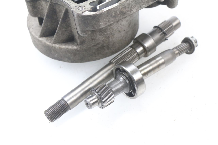 photo de RUEDA TRASERA ENGRANAJES BENZHOU YY50QT31 VINTAGE 50 (2009 - 2012) - Detalle de la pieza