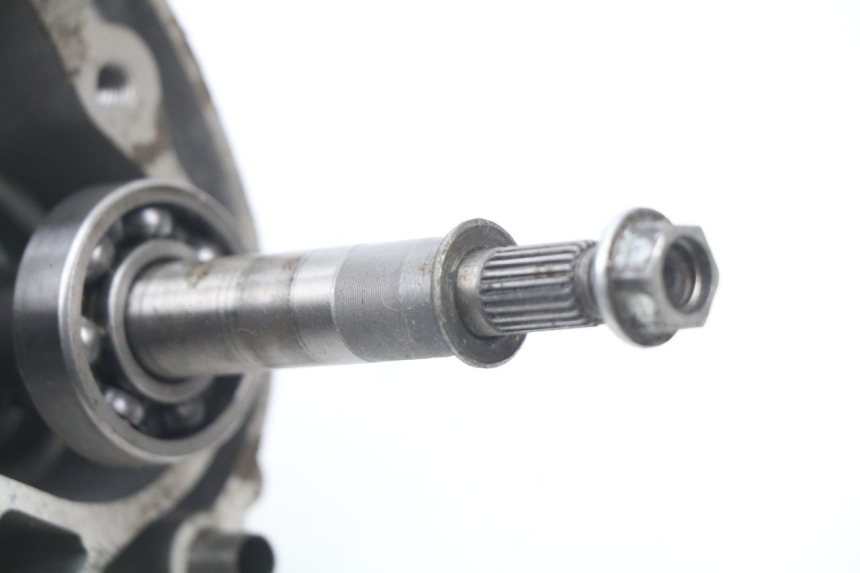 photo de RUEDA TRASERA ENGRANAJES BENZHOU YY50QT31 VINTAGE 50 (2009 - 2012) - Estado de la superficie y material