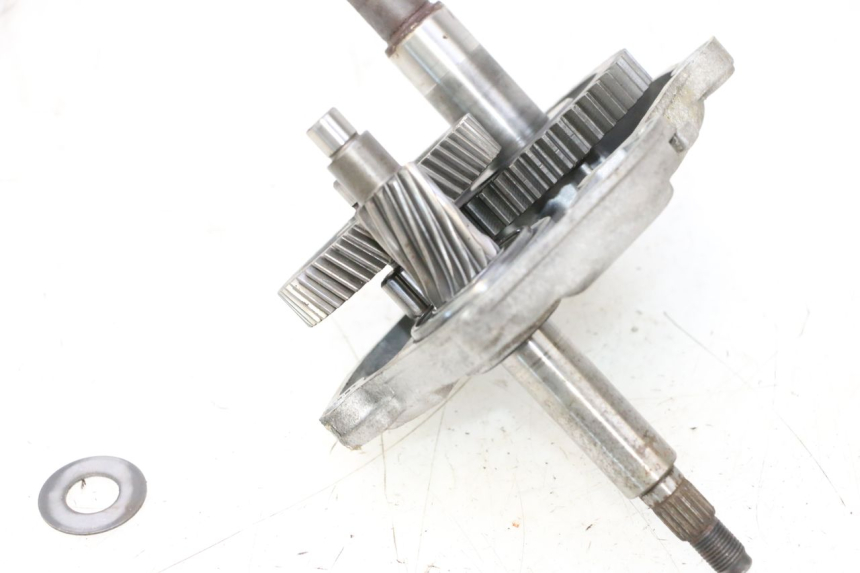photo de RUEDA TRASERA ENGRANAJES MBK BOOSTER SPIRIT 50 (1996 - 1999) - Primer plano técnico