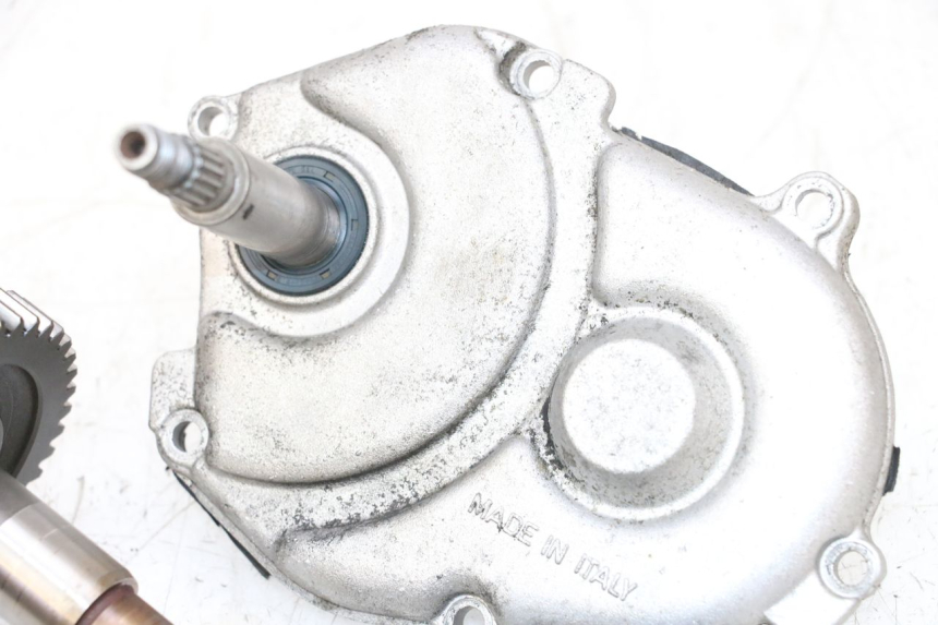 photo de RUEDA TRASERA ENGRANAJES MBK BOOSTER SPIRIT NAKED 50 (2004 - 2017) - Detalles de los puntos de fijación