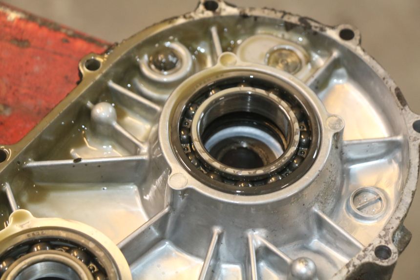 photo de TRANSMISIÓN DE LA RUEDA SUZUKI BURGMAN 650 (2002 - 2004) - Inspección visual detallada