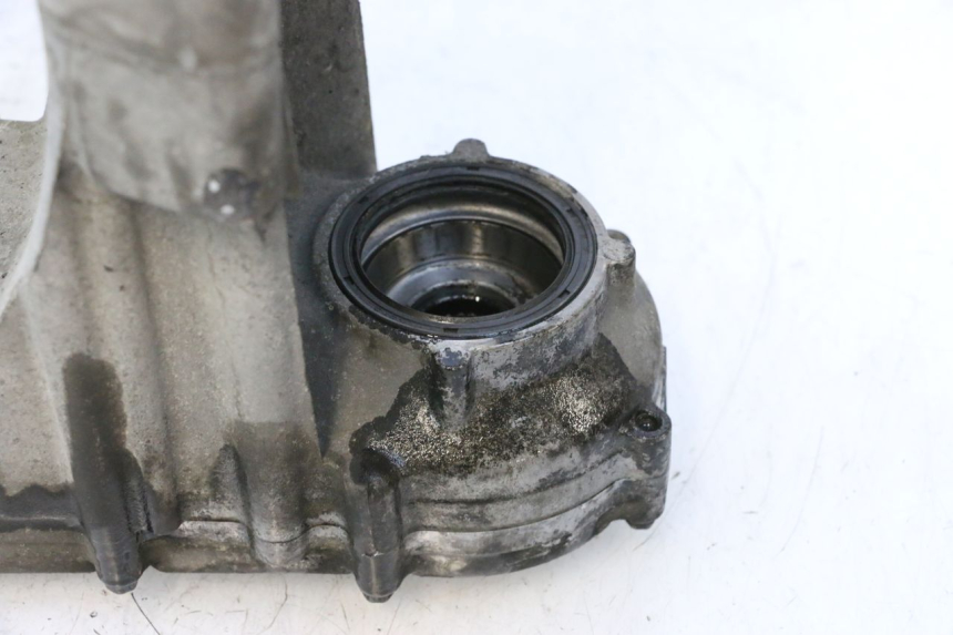 photo de RUEDA TRASERA ENGRANAJES SUZUKI BURGMAN EXECUTIVE ABS 650 (2006 - 2012) - Primer plano técnico