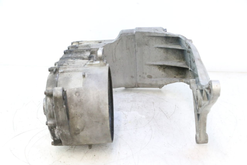 photo de RUEDA TRASERA ENGRANAJES SUZUKI BURGMAN EXECUTIVE ABS 650 (2006 - 2012) - Detalles de los puntos de fijación