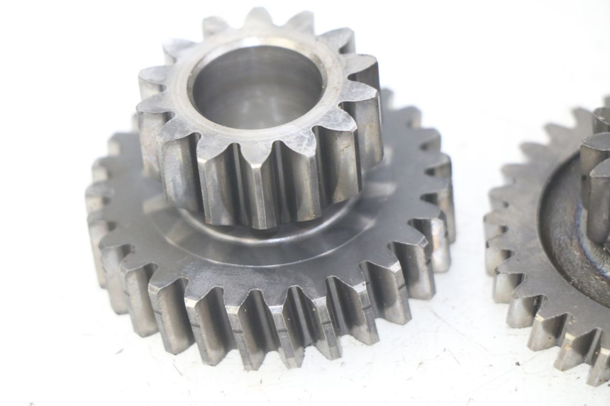 photo de TRANSMISIÓN DE LA RUEDA SUZUKI CP 80 (1985 - 1996) - Otra vista del artículo