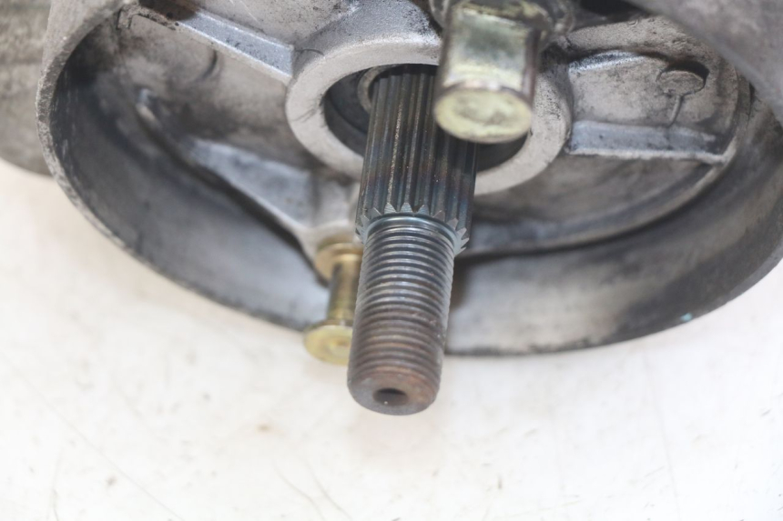 photo de TRANSMISIÓN DE LA RUEDA SYM CROX 4T 50 (2016 - 2023) - Otra perspectiva