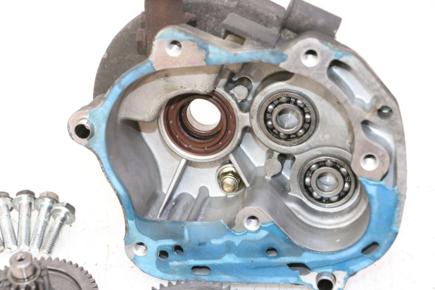 photo de TRANSMISIÓN DE LA RUEDA SYM CROX 4T 50 (2016 - 2023) - Estado de la superficie y material