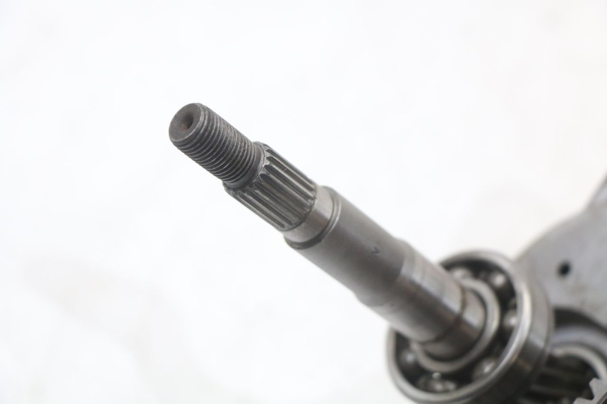 photo de RUEDA TRASERA ENGRANAJES PEUGEOT DJANGO 125 (2014 - 2017) - Otra perspectiva