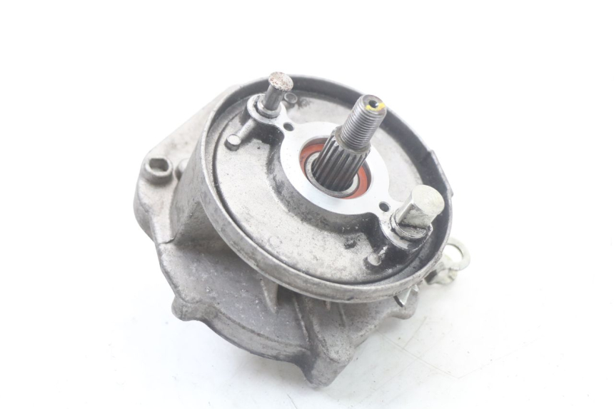 photo de RUEDA TRASERA ENGRANAJES PEUGEOT E-VIVACITY 1 (2012 - 2018) - Primer plano técnico