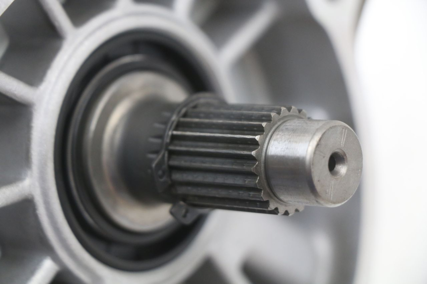 photo de RUEDA TRASERA ENGRANAJES LONGJIA EASY MAX 125 (2020 - 2024) - Características distintivas