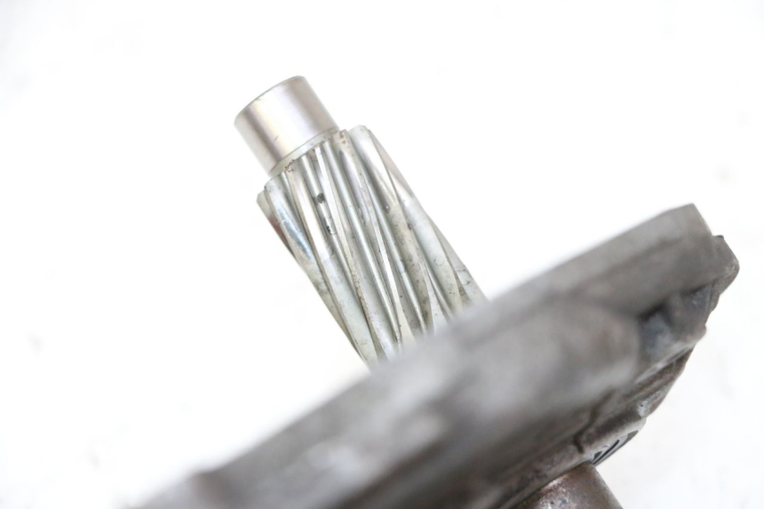 photo de RUEDA TRASERA ENGRANAJES PEUGEOT ELYSTAR 50 (2002 - 2014) - Otra vista del artículo