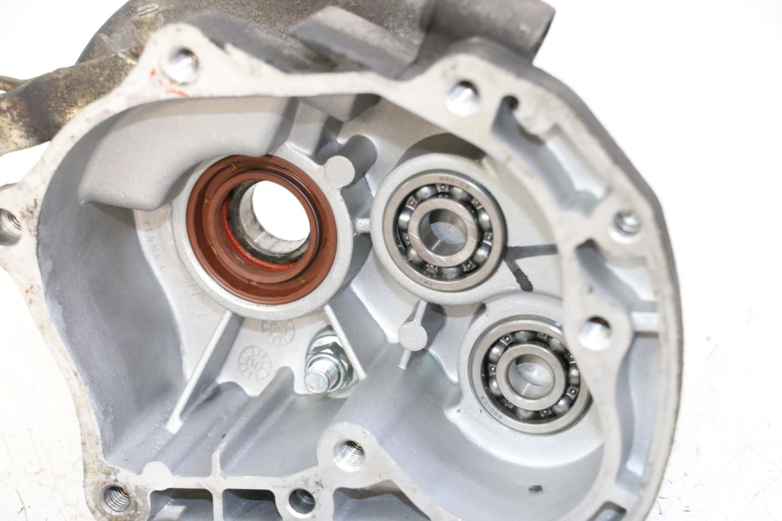 photo de TRANSMISIÓN DE LA RUEDA JM MOTORS EVOLIS 4T 50 (2018 - 2022) - Estado de la superficie y material