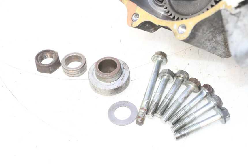 photo de RUEDA TRASERA ENGRANAJES HONDA FES PANTHEON 2T 125 (1998 - 2002) - Otra vista del artículo