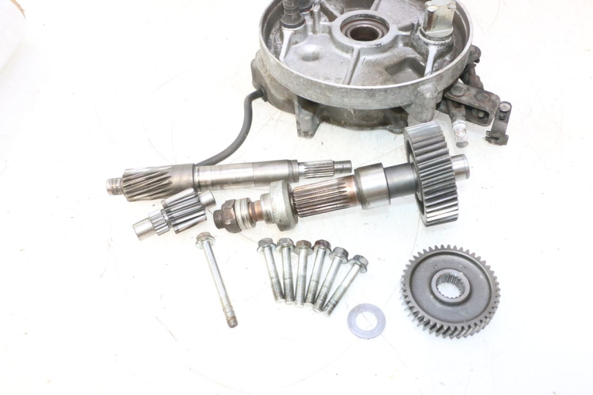 photo de RUEDA TRASERA ENGRANAJES HONDA FES PANTHEON 2T 125 (1998 - 2002) - Primer plano de alta resolución