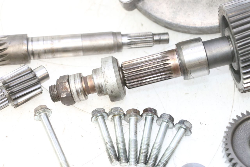 photo de RUEDA TRASERA ENGRANAJES HONDA FES PANTHEON 2T 125 (1998 - 2002) - Zoom calidad de ocasión