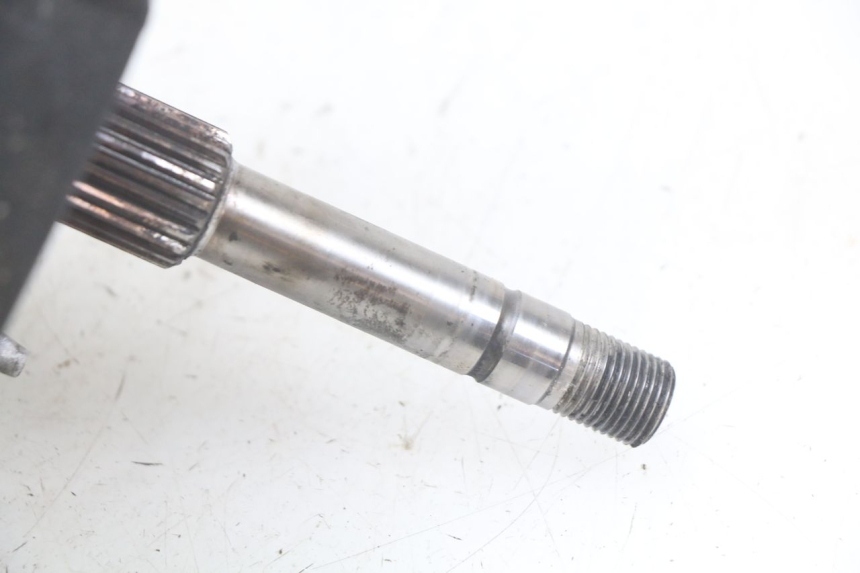 photo de TRANSMISIÓN DE LA RUEDA HONDA FES PANTHEON 125 (2003 - 2007) - Otra perspectiva