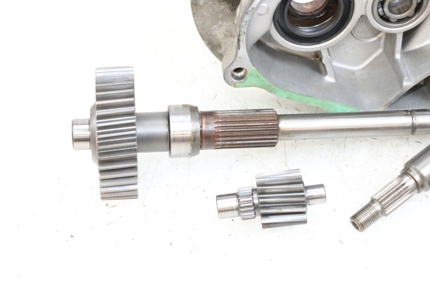 photo de TRANSMISIÓN DE LA RUEDA HONDA FES S-WING SWING ABS 125 (2007 - 2015) - Recambio usado revisado