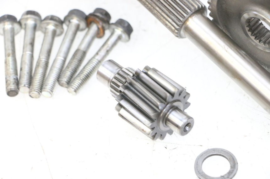 photo de TRANSMISIÓN DE LA RUEDA HONDA FES S-WING SWING ABS 125 (2007 - 2015) - Características distintivas