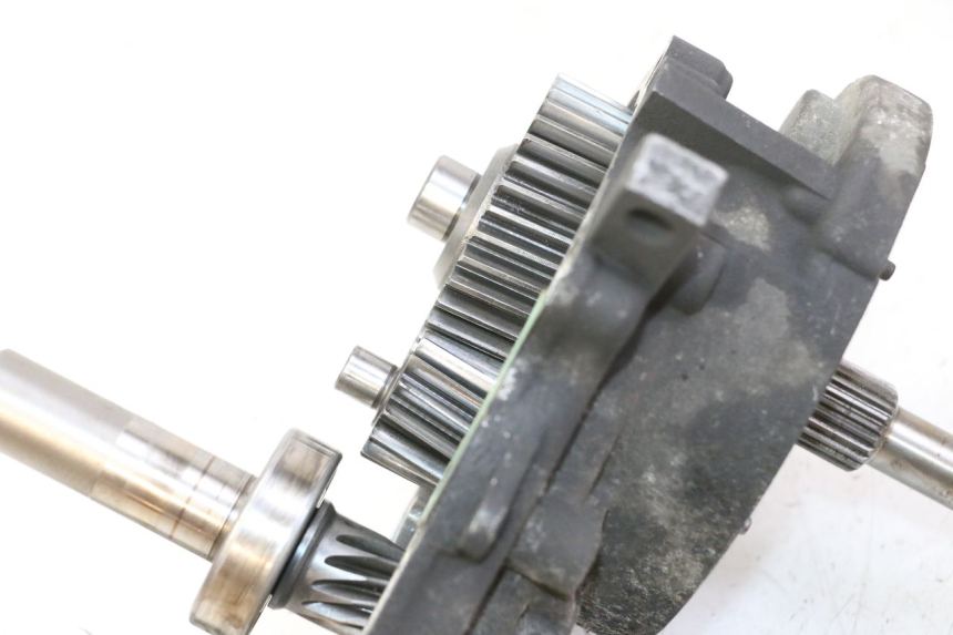 photo de TRANSMISIÓN DE LA RUEDA HONDA FES S-WING SWING ABS 125 (2007 - 2015) - Detalles de los puntos de fijación