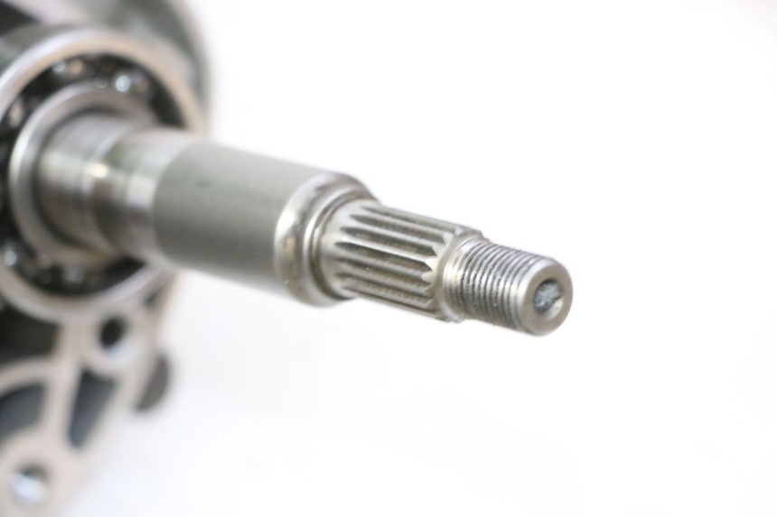 photo de TRANSMISIÓN DE LA RUEDA HONDA FES S-WING SWING ABS 125 (2007 - 2015) - Estado de la superficie y material