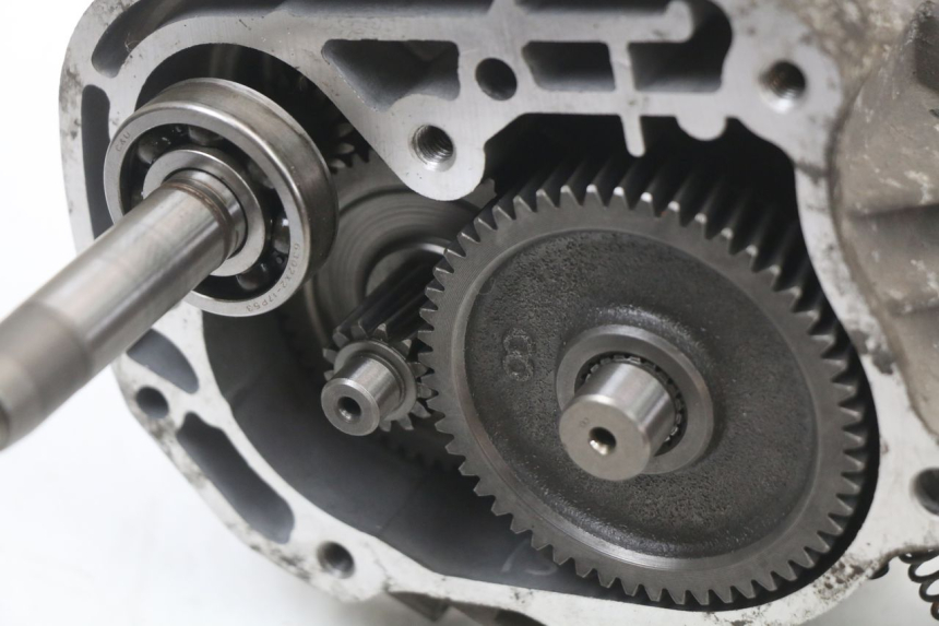 photo de RUEDA TRASERA ENGRANAJES SYM FIDDLE 3 III 50 (2014 - 2020) - Otra perspectiva