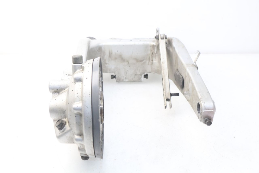 photo de RUEDA TRASERA ENGRANAJES YAMAHA FJR ABS 1300 (2006 - 2012) - Primer plano técnico