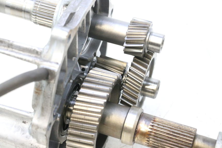 photo de RUEDA TRASERA ENGRANAJES HONDA FJS SILVER WING SILVERWING 400 (2005 - 2008) - Otra perspectiva