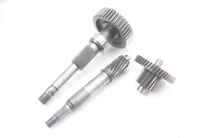 photo de RUEDA TRASERA ENGRANAJES HONDA NES AROBASE 125 (2000 - 2003) - Otra vista del artículo