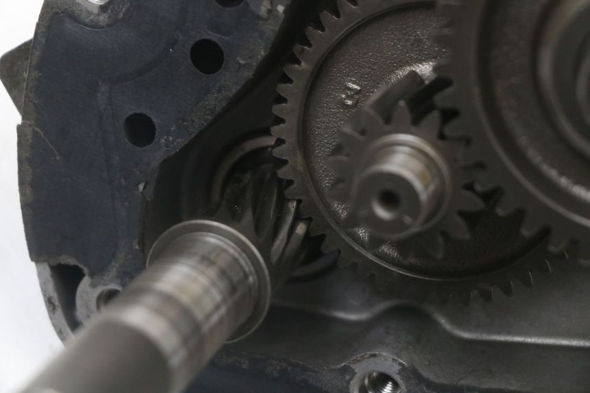 photo de RUEDA TRASERA ENGRANAJES HONDA NES AROBASE 125 (2000 - 2003) - Primer plano técnico